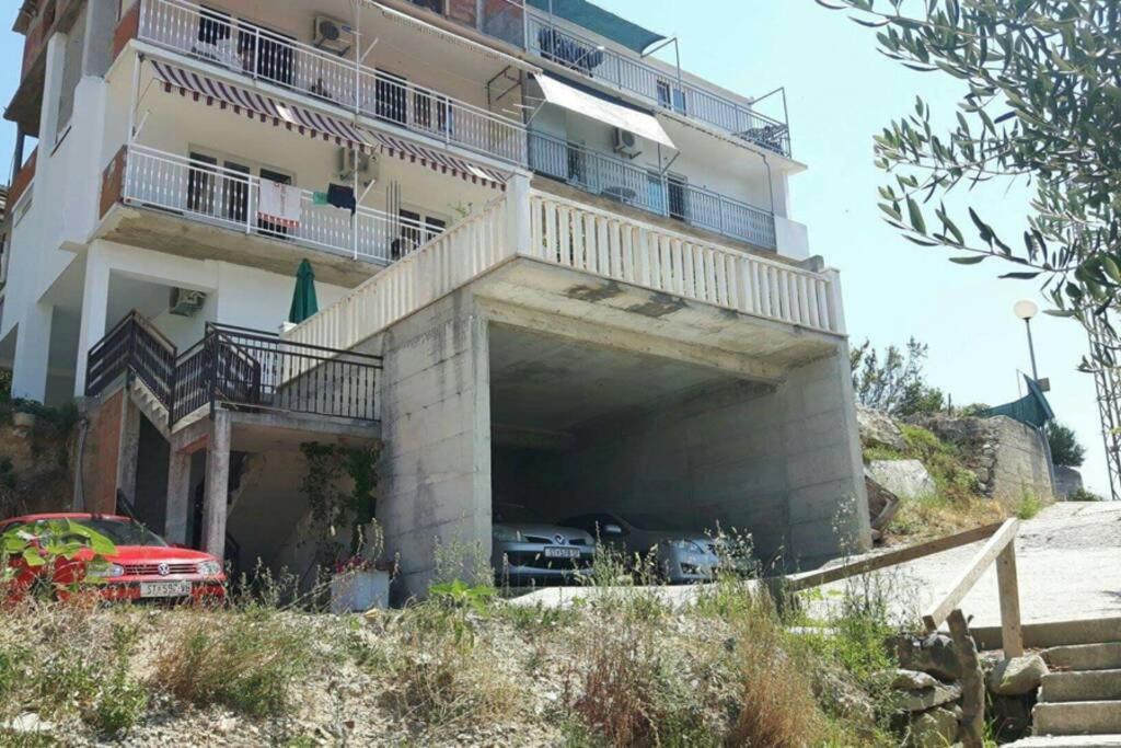 Appartamento Apartman Jercic Dugi Rat Esterno foto